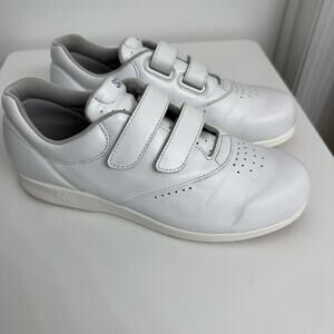 SAS Me Too Walking Sneakers EZ Straps Casual Comfort Work White Sz 9